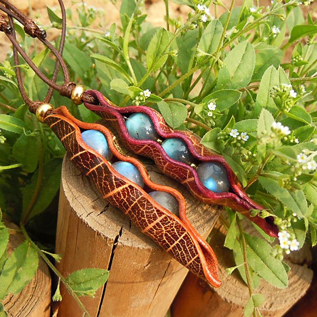 Leather Labradorite Pea Necklace